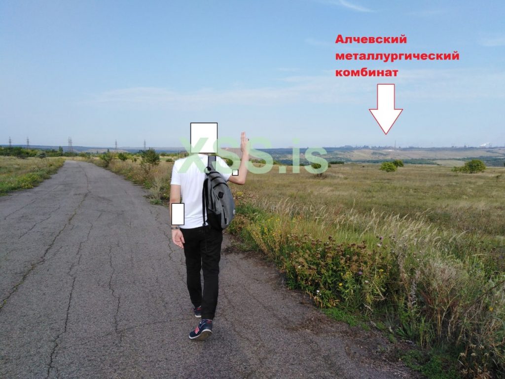 Bassterlord walks home near the Metal/steel facility in Alchevsk